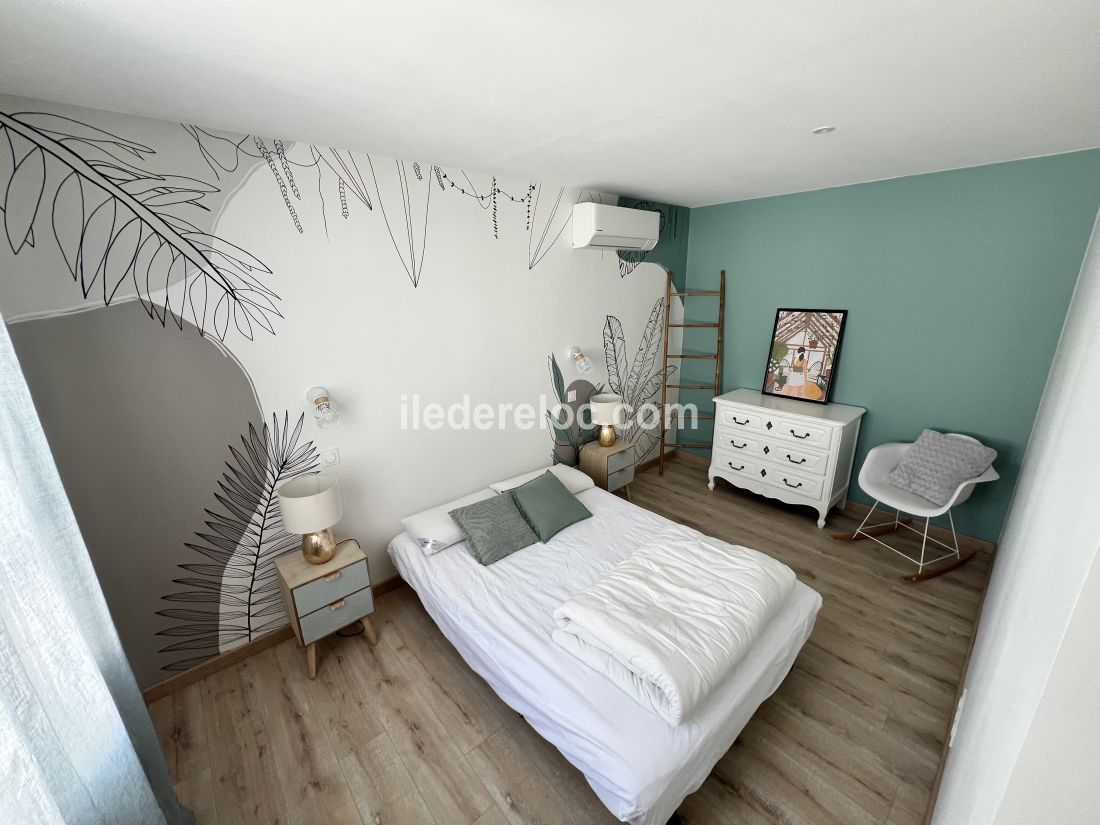 Photo 8: An accomodation located in La Flotte-en-Ré on ile de Ré.