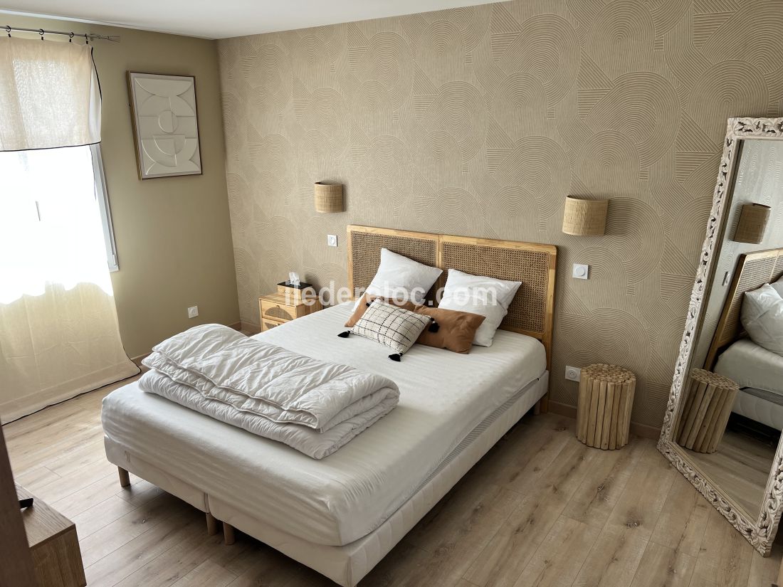 Photo 6: An accomodation located in La Flotte-en-Ré on ile de Ré.