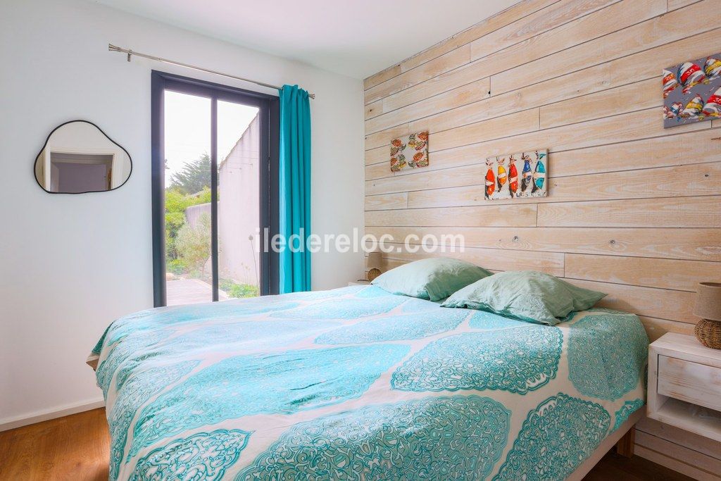 Photo 10: An accomodation located in La Couarde-sur-mer on ile de R&eacute;.