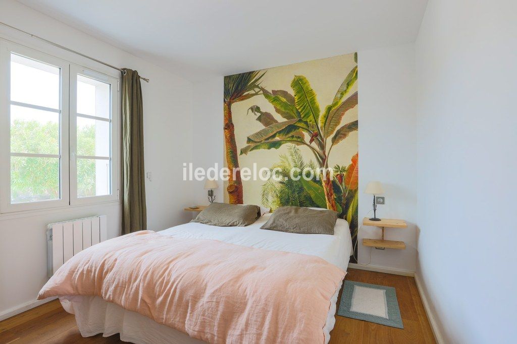 Photo 8: An accomodation located in La Couarde-sur-mer on ile de R&eacute;.