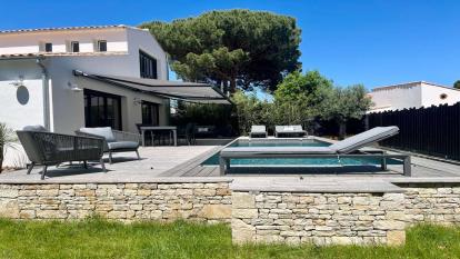 Ile de Ré:Charming villa with swimming pool for 8 people, in the heart of the brardes