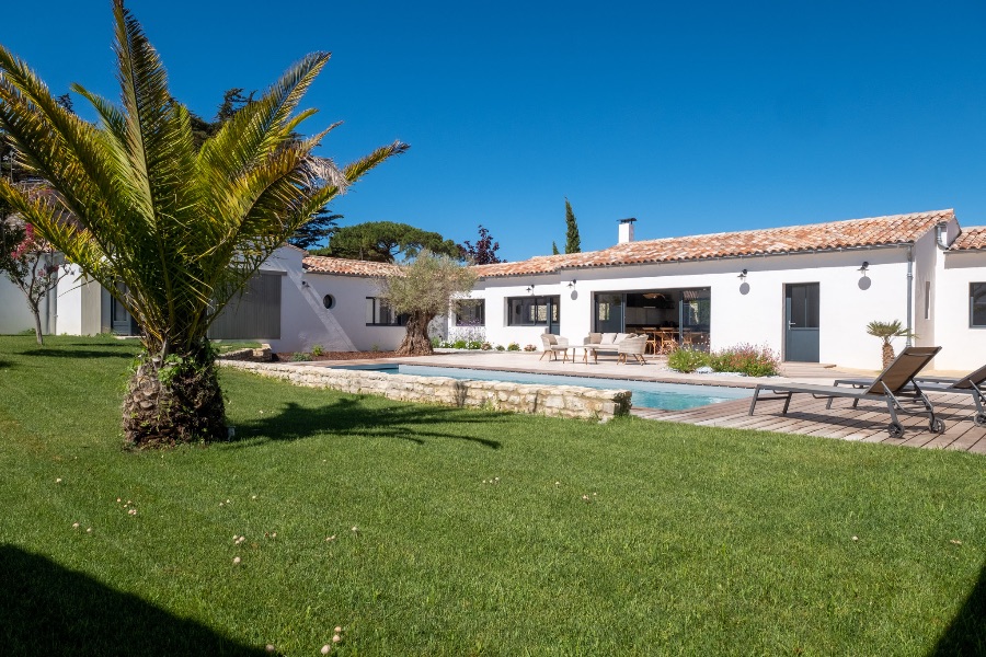 Photo 21: An accomodation located in La Flotte-en-Ré on ile de Ré.