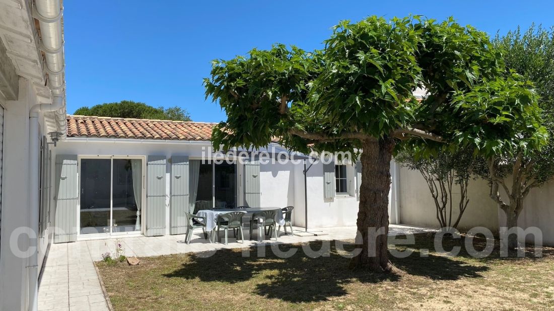 Photo 4: An accomodation located in La Couarde-sur-mer on ile de Ré.