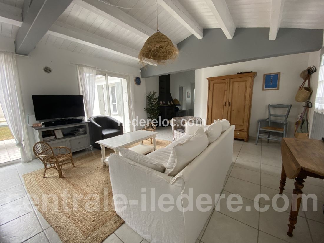 Photo 5: An accomodation located in La Couarde-sur-mer on ile de Ré.