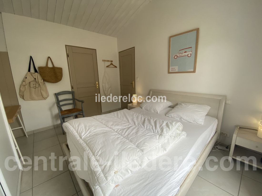 Photo 11: An accomodation located in La Couarde-sur-mer on ile de Ré.