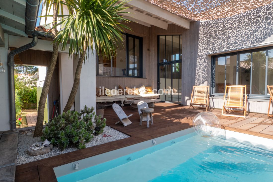 Photo 4: An accomodation located in Sainte-Marie-de-R&eacute; on ile de R&eacute;.