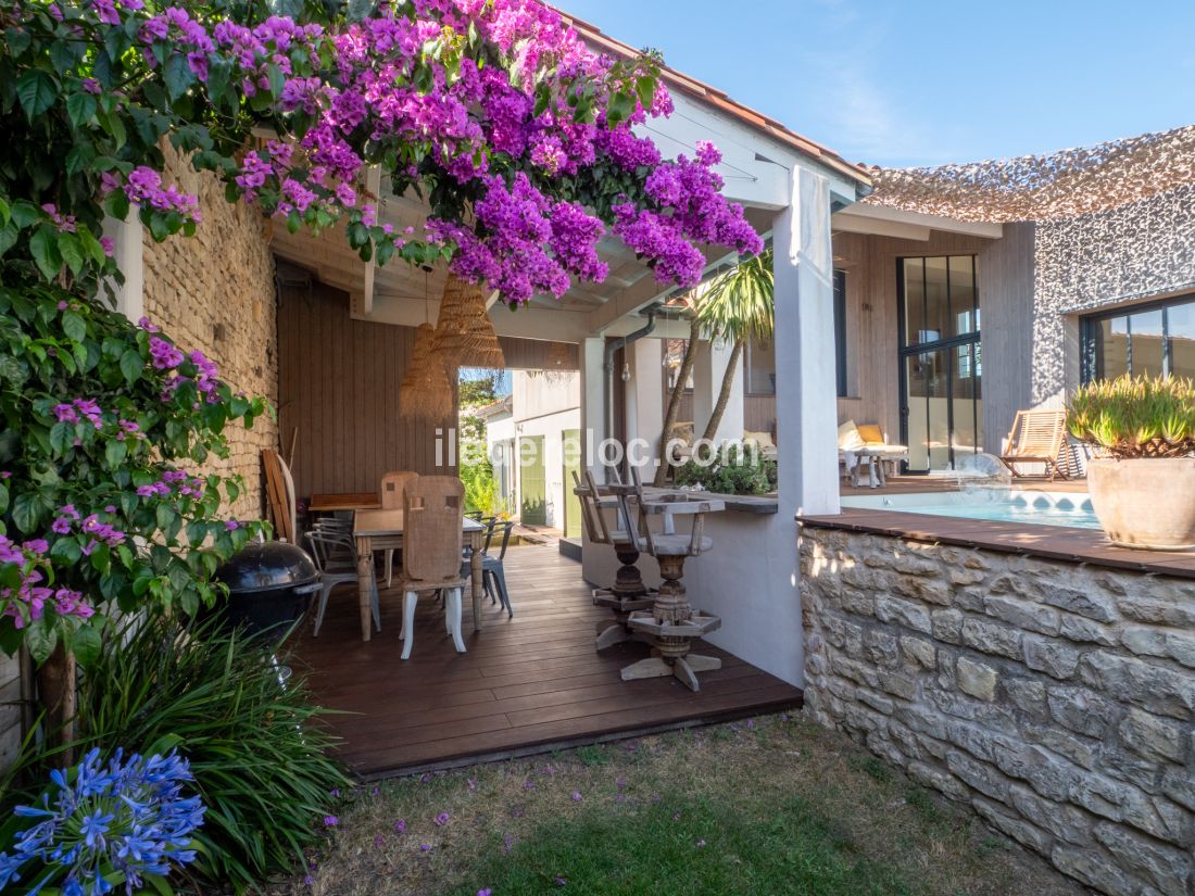 Photo 10: An accomodation located in Sainte-Marie-de-R&eacute; on ile de R&eacute;.