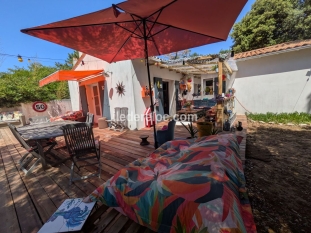 Ile de Ré:Lovely house with large garden 300m from the beach