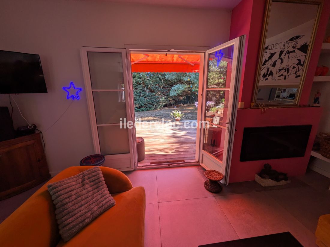 Photo 13: An accomodation located in Sainte-Marie-de-R&eacute; on ile de R&eacute;.