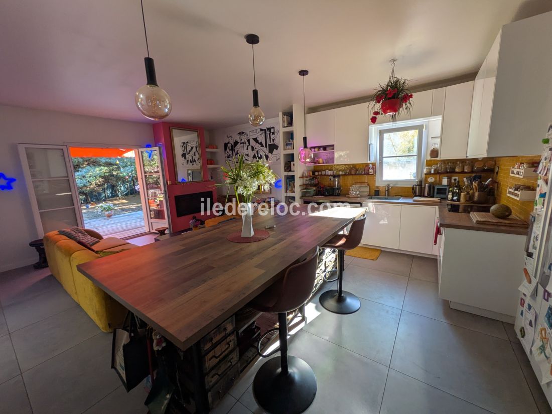 Photo 4: An accomodation located in Sainte-Marie-de-R&eacute; on ile de R&eacute;.