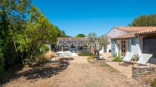 Ile de R&eacute;:House with beach access