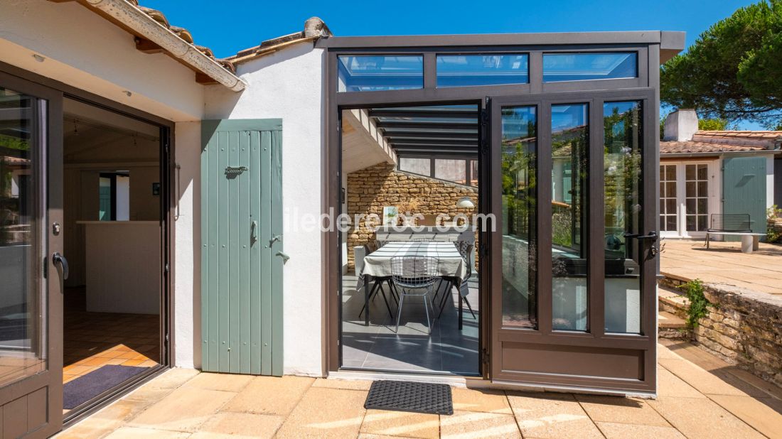 Photo 11: An accomodation located in Les Portes-en-R&eacute; on ile de R&eacute;.
