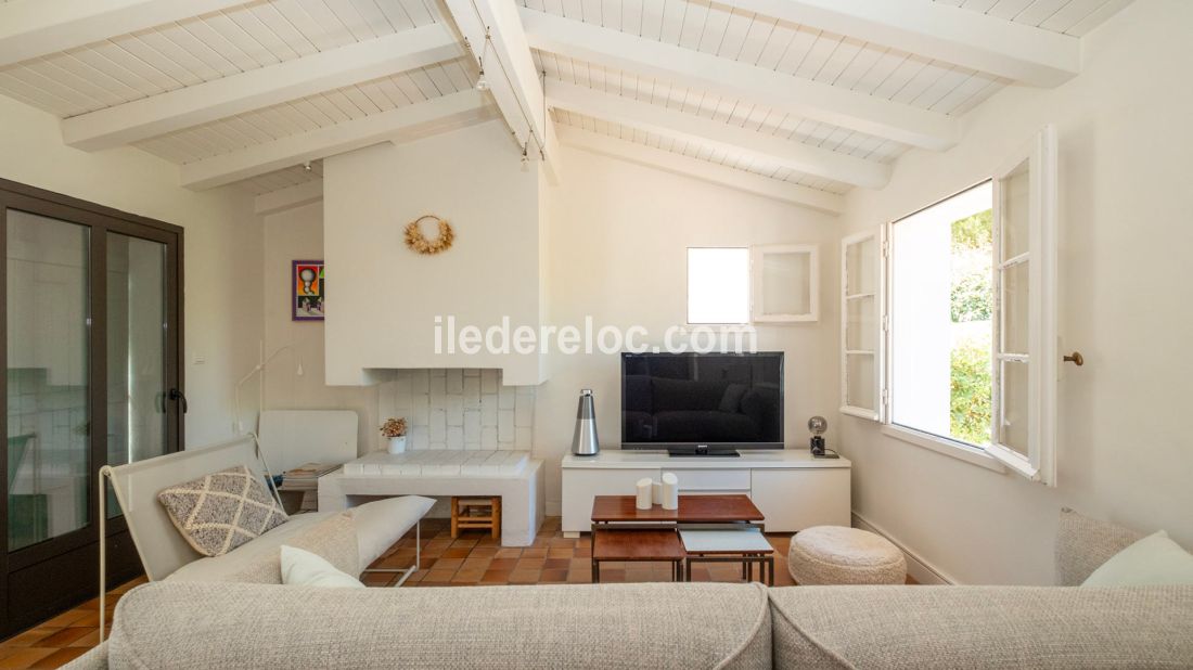 Photo 15: An accomodation located in Les Portes-en-R&eacute; on ile de R&eacute;.