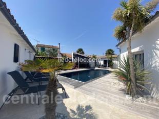 ile de ré Villa with heated swimming pool, quiet location, 3 bedrooms for up to 6 people.