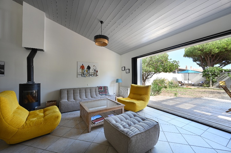 Photo 13: An accomodation located in La Couarde-sur-mer on ile de Ré.