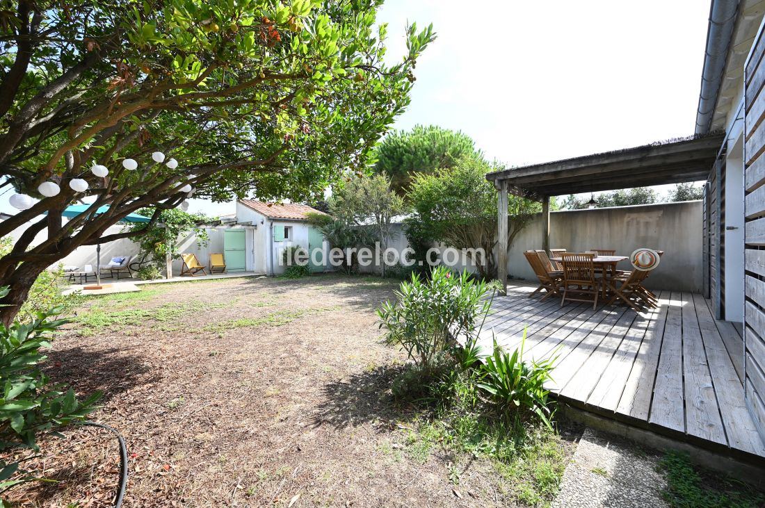 Photo 28: An accomodation located in La Couarde-sur-mer on ile de Ré.