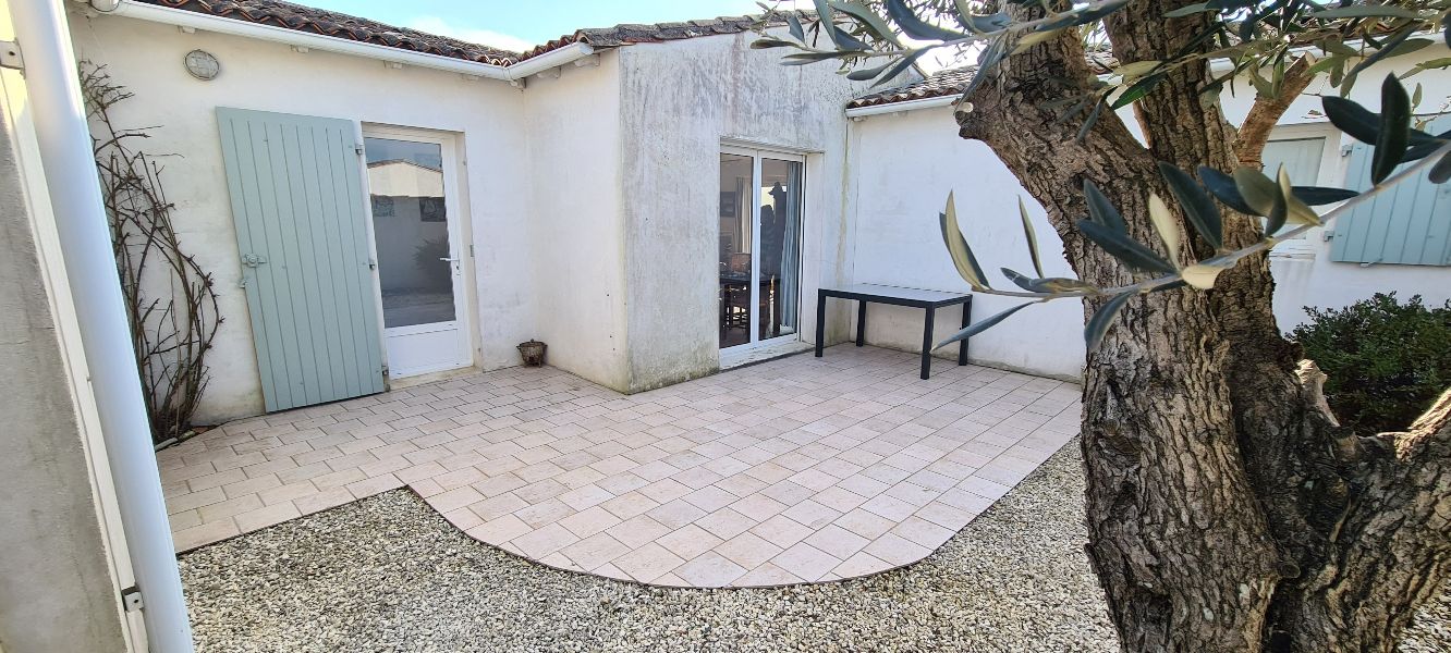 Photo 7: An accomodation located in Saint-Clément-des-Baleines on ile de Ré.