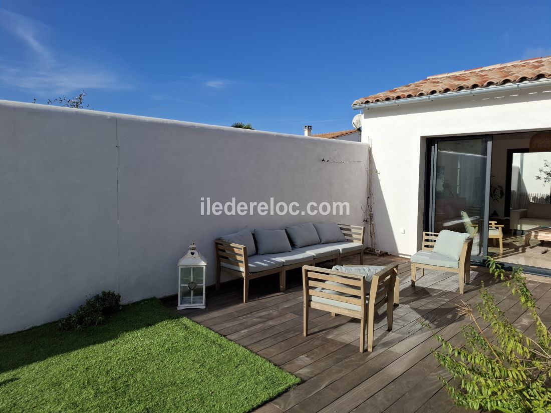 Photo 5: An accomodation located in Le Bois-Plage-en-Ré on ile de Ré.