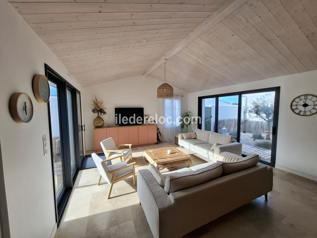 Photo 7: An accomodation located in Le Bois-Plage-en-Ré on ile de Ré.