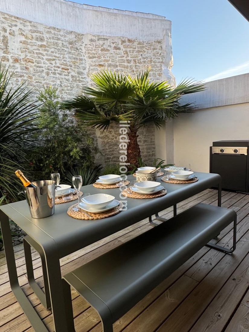 Photo 5: An accomodation located in La Flotte-en-Ré on ile de Ré.