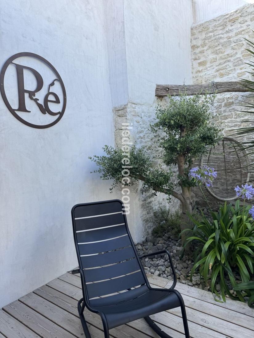 Photo 37: An accomodation located in La Flotte-en-Ré on ile de Ré.