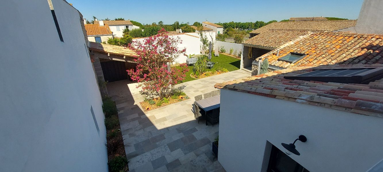 Photo 6: An accomodation located in Saint-Clément-des-Baleines on ile de Ré.