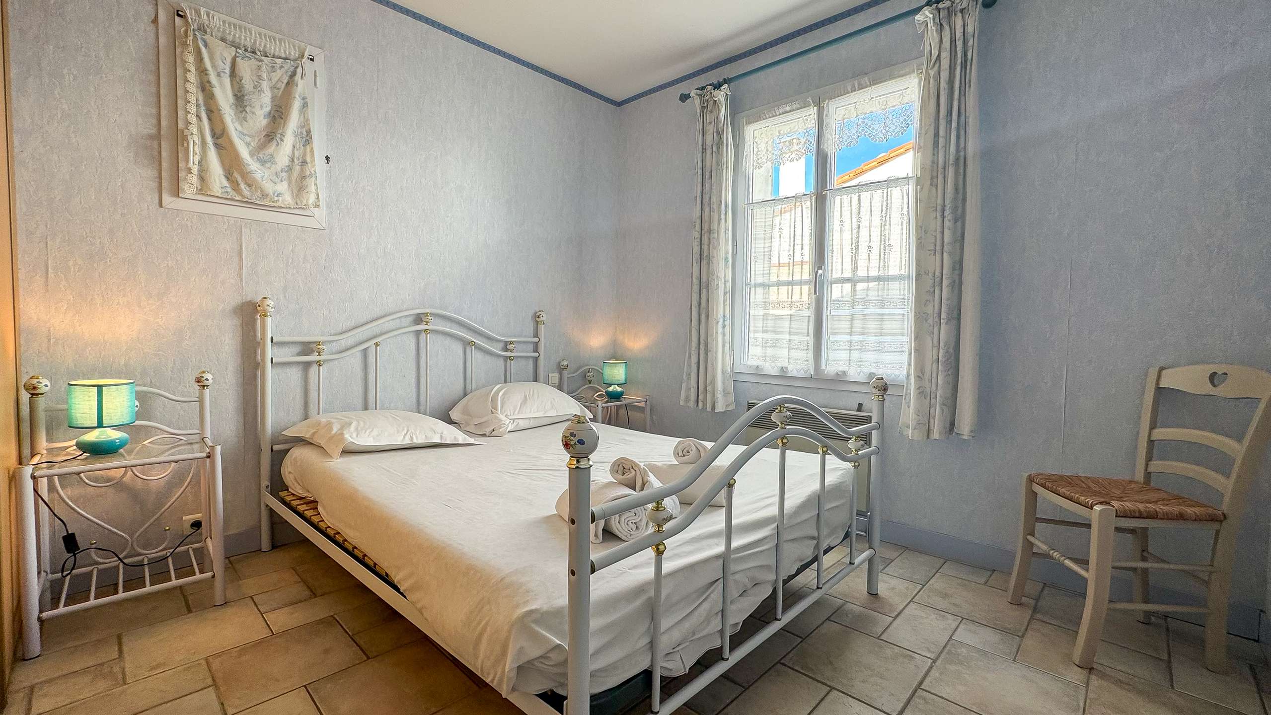 Photo 10: An accomodation located in La Couarde-sur-mer on ile de Ré.