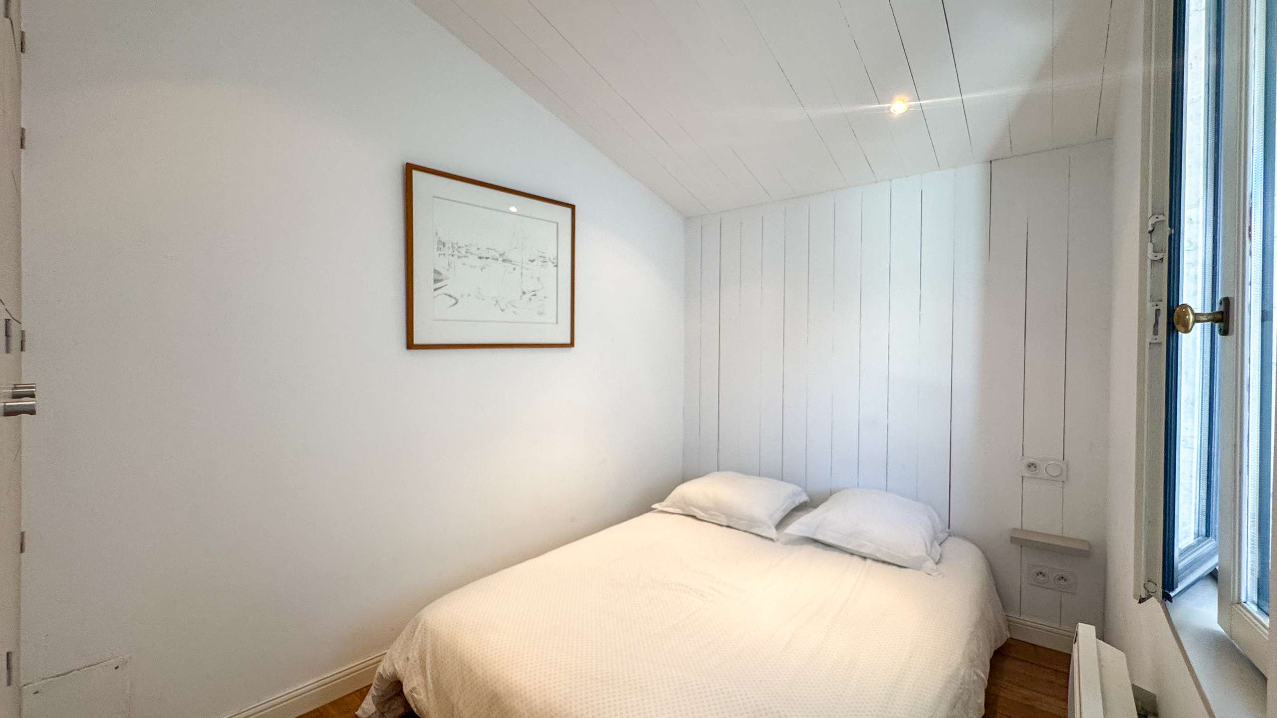 Photo 8: An accomodation located in Sainte-Marie-de-Ré on ile de Ré.