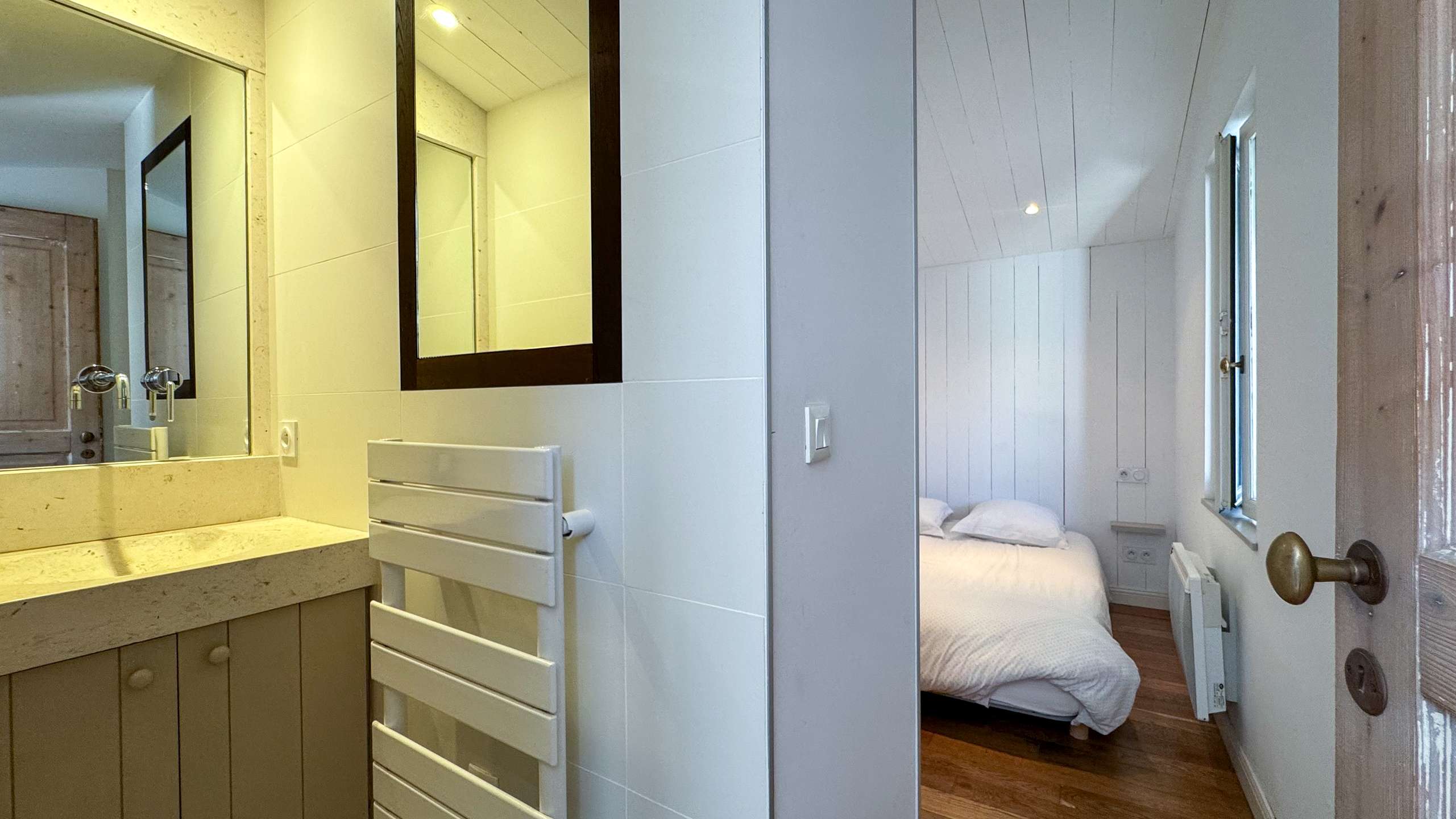Photo 9: An accomodation located in Sainte-Marie-de-Ré on ile de Ré.
