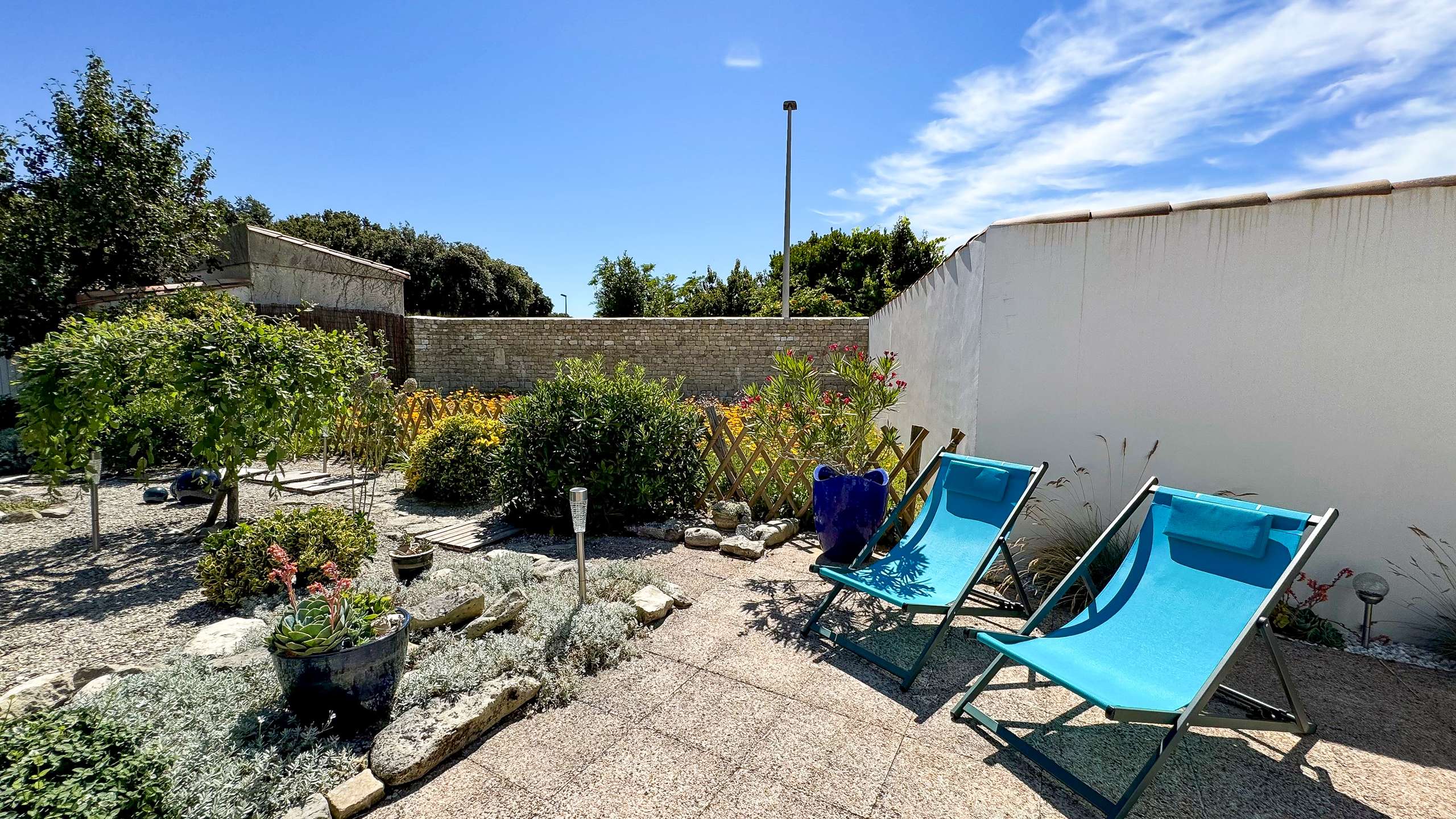 Photo 12: An accomodation located in Rivedoux-Plage on ile de Ré.