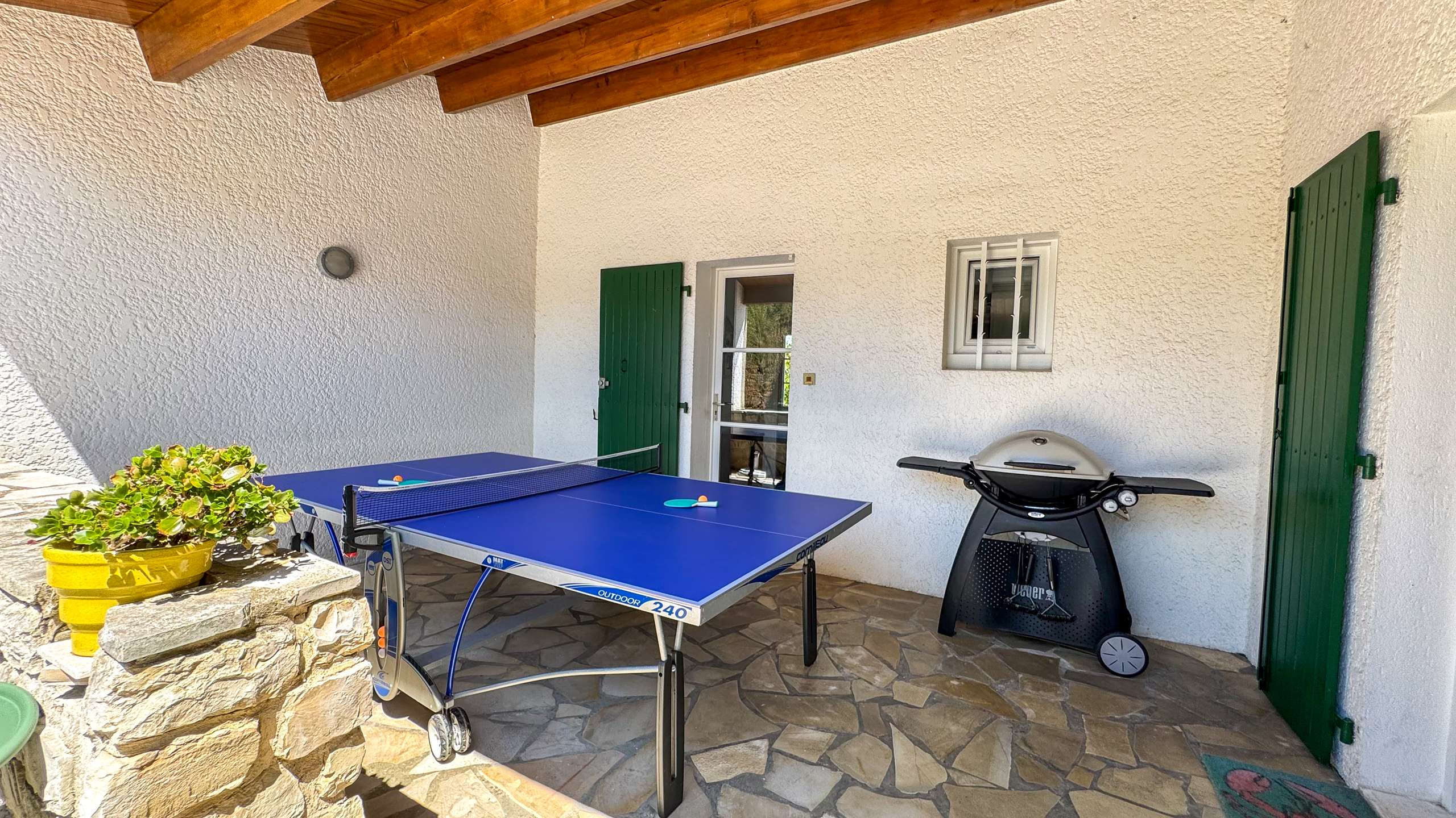 Photo 15: An accomodation located in Le Bois-Plage-en-Ré on ile de Ré.