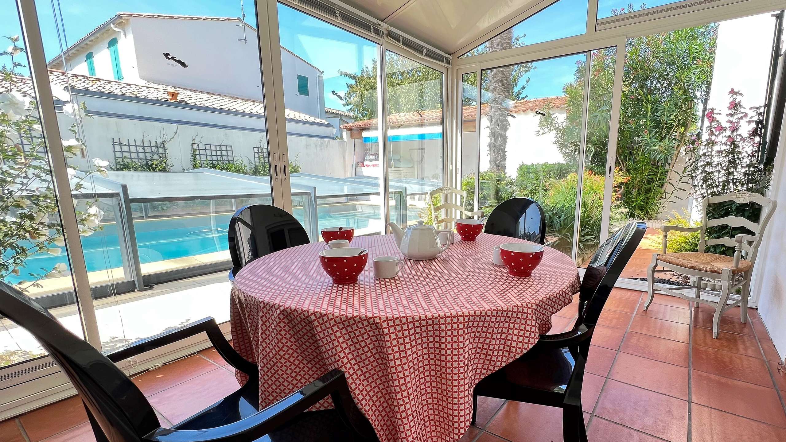 Photo 4: An accomodation located in La Flotte-en-Ré on ile de Ré.