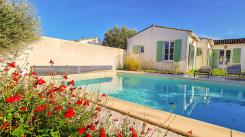 Ile de Ré:Magnificent villa with pool and private parking