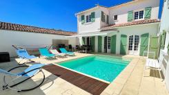 Ile de Ré:Superb architect villa with heated swimming pool