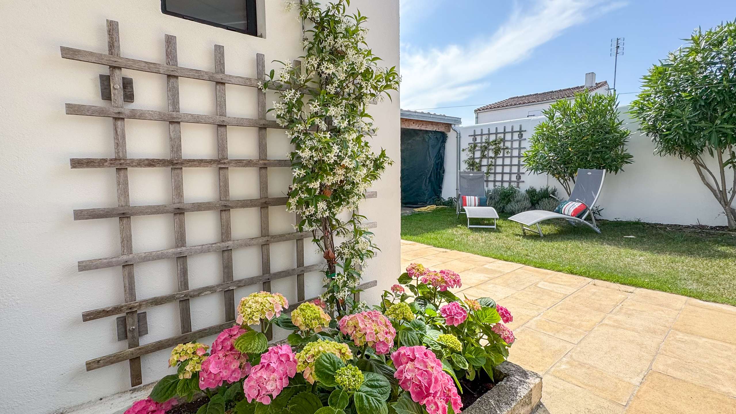 Photo 16: An accomodation located in Rivedoux-Plage on ile de Ré.