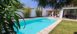 Ile de Ré:Superb villa with pool in the heart of the village