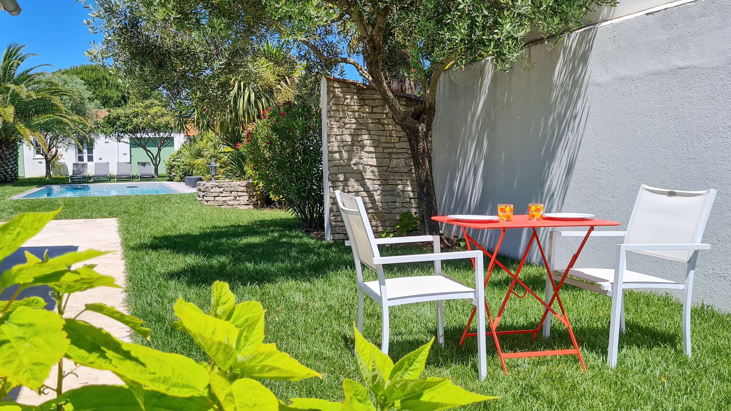 Photo 14: An accomodation located in Sainte-Marie-de-Ré on ile de Ré.