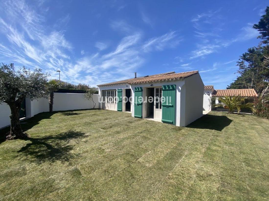 Photo 52: An accomodation located in La Couarde-sur-mer on ile de Ré.