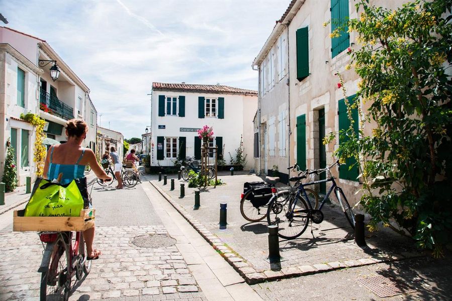 Photo 25: An accomodation located in La Flotte-en-Ré on ile de Ré.