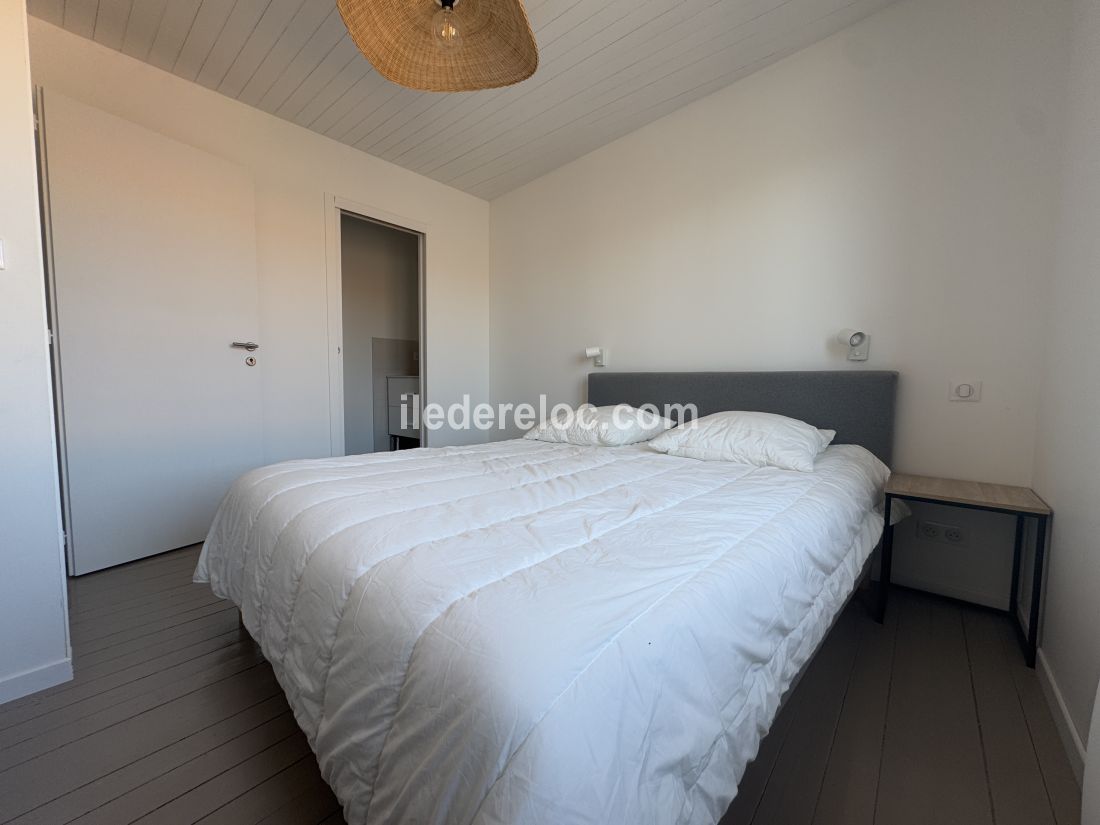 Photo 9: An accomodation located in Ars en R&eacute; on ile de R&eacute;.