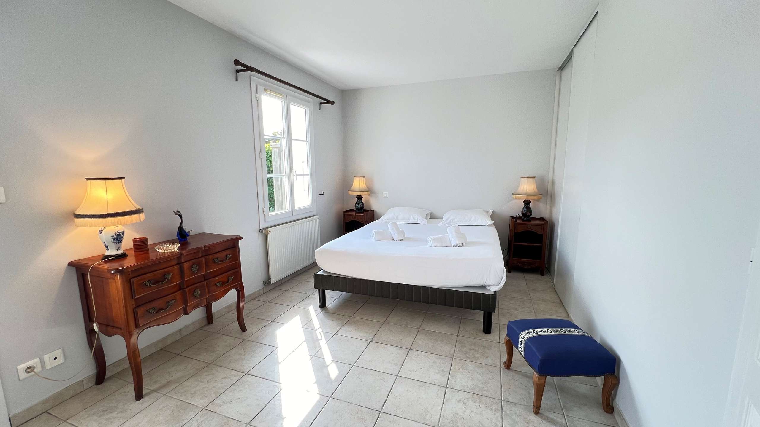 Photo 7: An accomodation located in Sainte-Marie-de-Ré on ile de Ré.