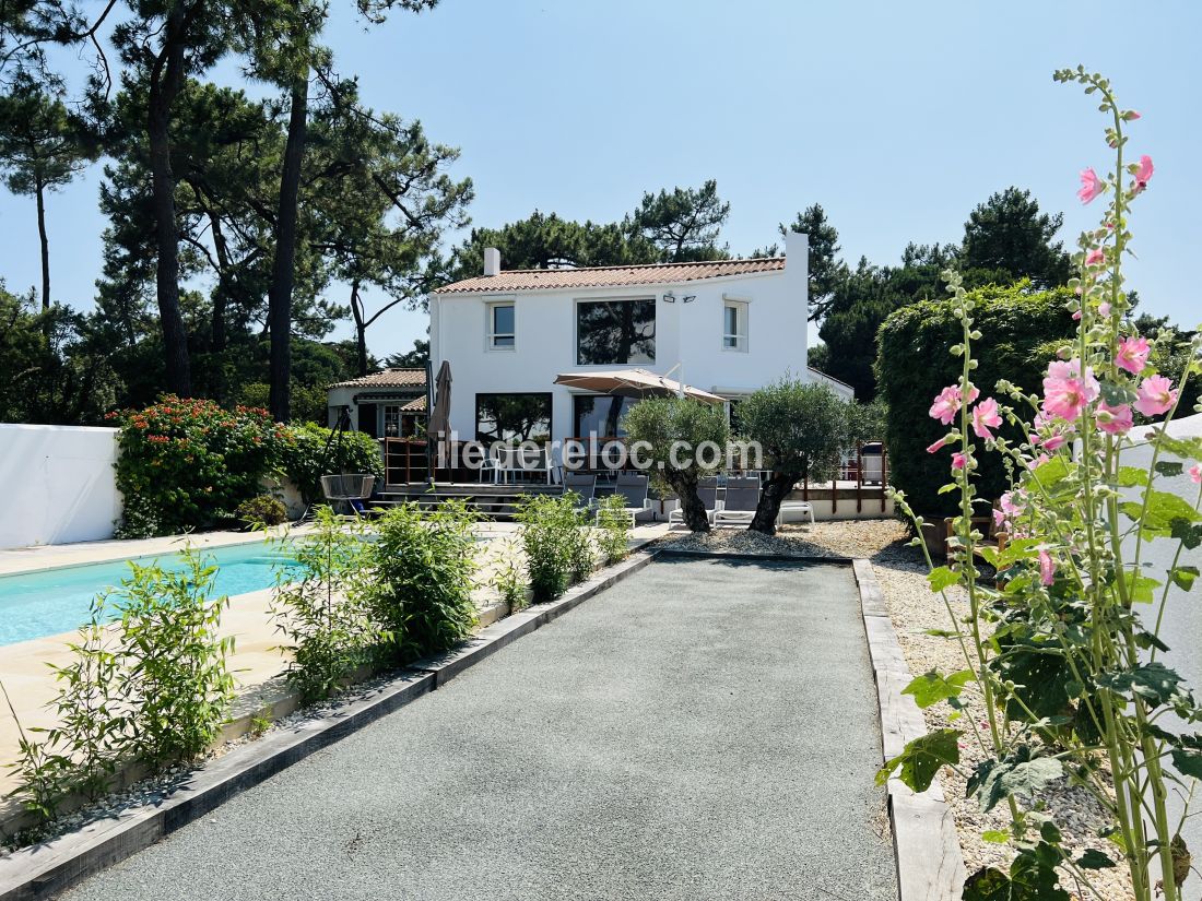 Photo 33: An accomodation located in La Flotte-en-Ré on ile de Ré.