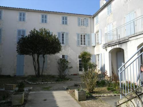 Photo 15: An accomodation located in La Flotte-en-Ré on ile de Ré.