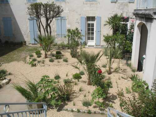 Photo 8: An accomodation located in La Flotte-en-Ré on ile de Ré.