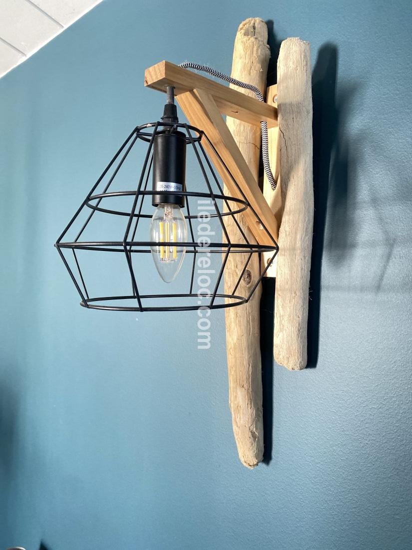 Photo 8: An accomodation located in Le Bois-Plage-en-R&eacute; on ile de R&eacute;.