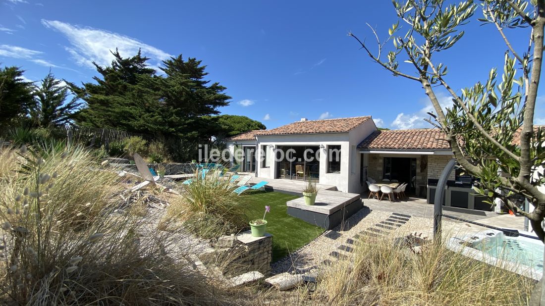 Photo 56: An accomodation located in Le Bois-Plage-en-R&eacute; on ile de R&eacute;.