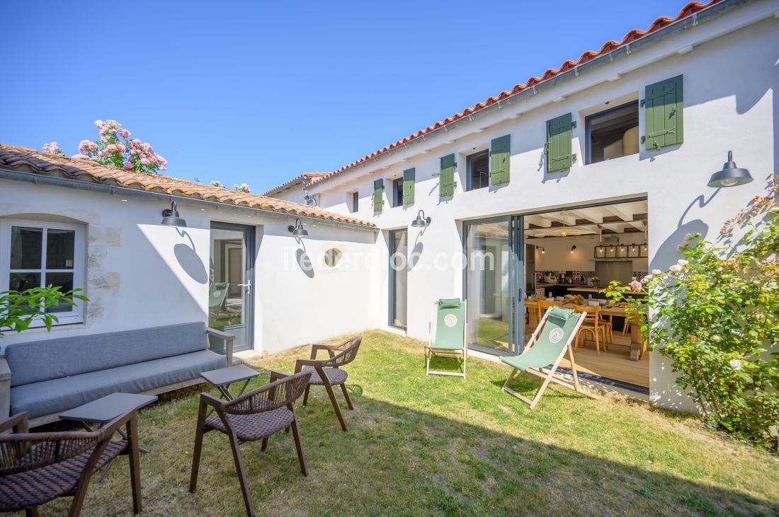 Photo 42: An accomodation located in La Flotte-en-Ré on ile de Ré.