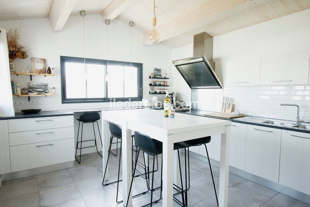 Photo 4: An accomodation located in Sainte-Marie-de-R&eacute; on ile de R&eacute;.