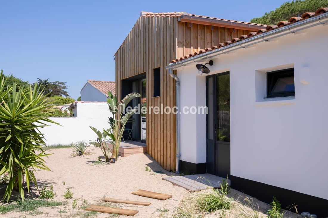 Photo 9: An accomodation located in La Couarde-sur-mer on ile de Ré.