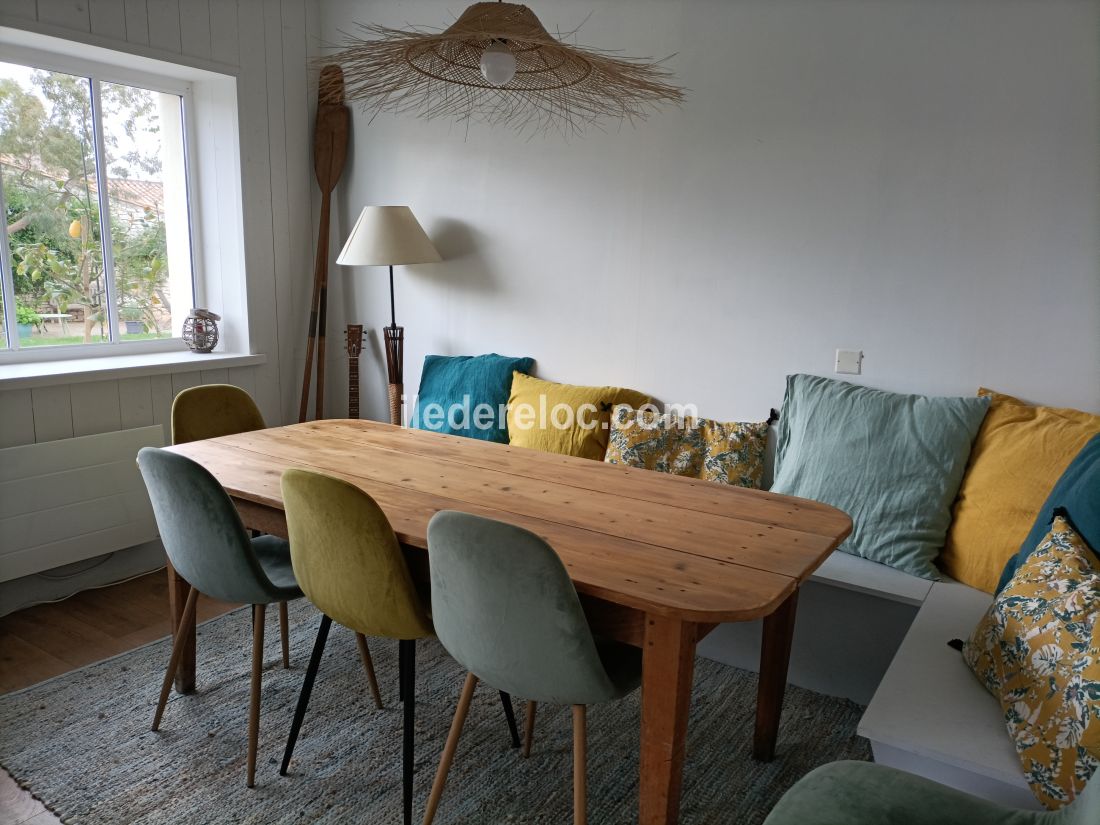 Photo 5: An accomodation located in Le Bois-Plage-en-R&eacute; on ile de R&eacute;.